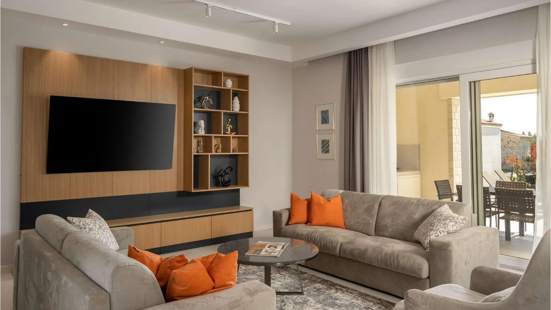 Villa Bor Tar-Vabriga 0*,