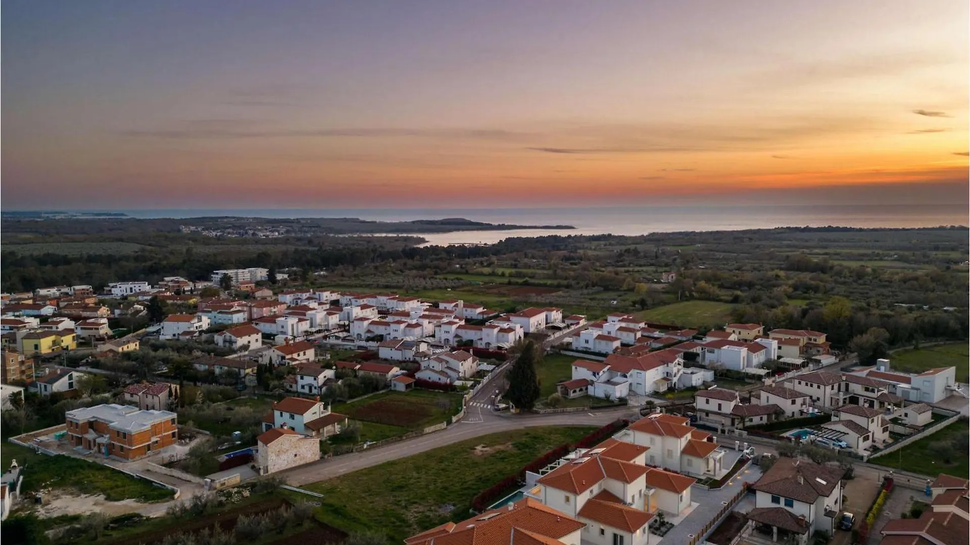 Villa Bor Tar-Vabriga 0*,  Croatia